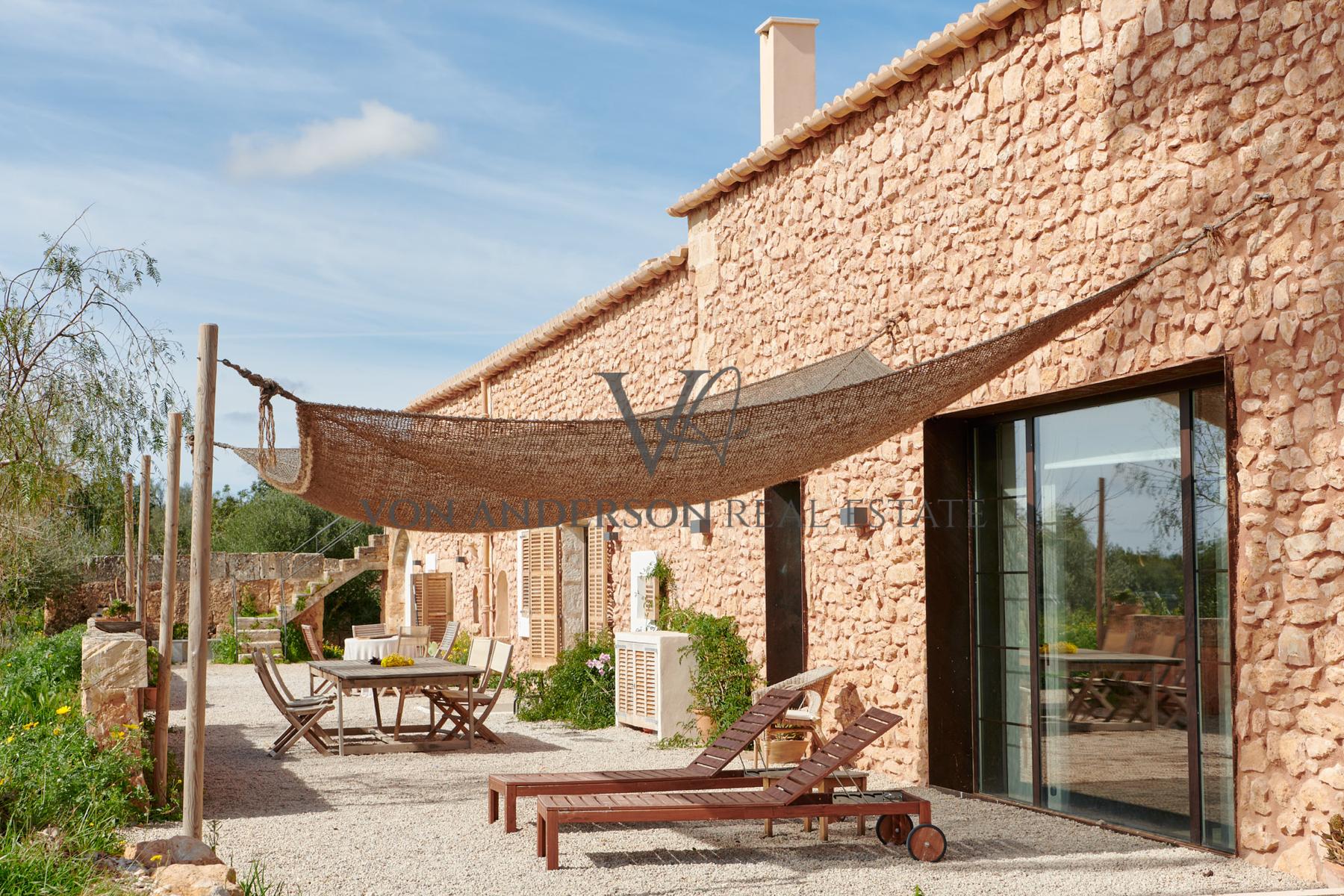 Lovely Traditional Villa Beautifully Transformed Through a Stunning Conversion, ref. VA1024, for sale in Mallorca with Von Anderson Real Estate