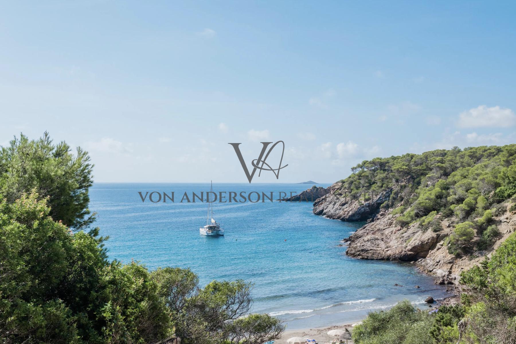 Impressive Hilltop Estate with Tourist License, 360º Panoramic Views and Private Road Access, ref. VA1054, for sale in Ibiza by Von Anderson Real Estate